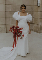 Linda Richards Ostrich Feather Cape FT33