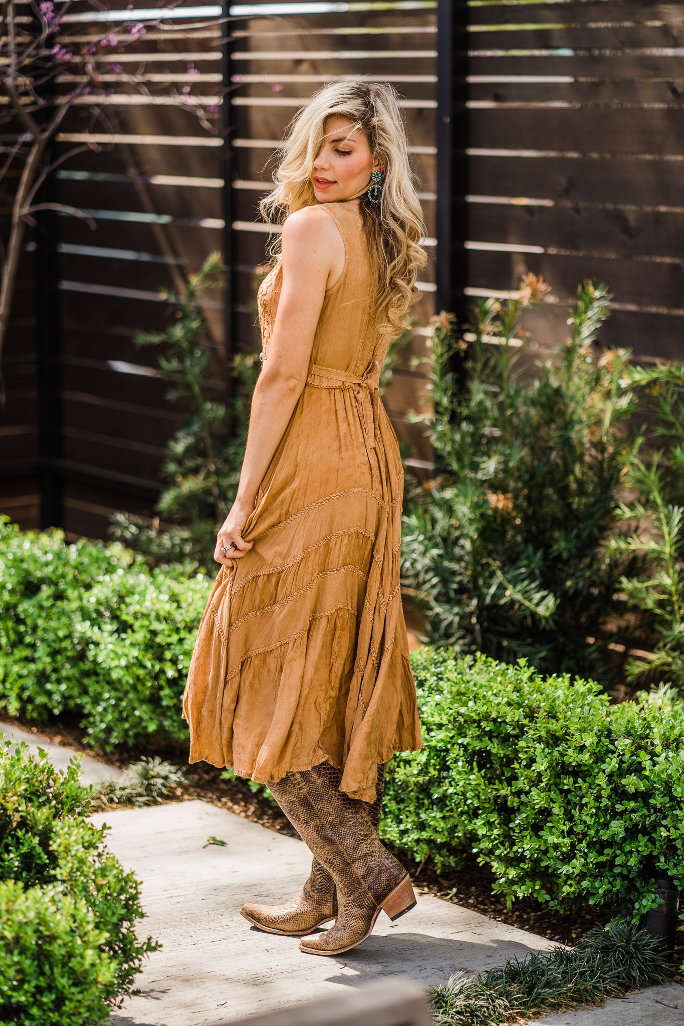 8月11日限定　S lace up camisole dress THEREDTHREAD / ザレッドスレッド】S lace up camisole dress